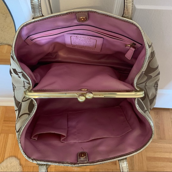 Coach shoulder bag - Picture 2 of 2